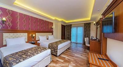 لاسوس پالاس هتل