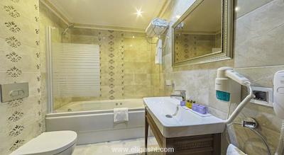 لاسوس پالاس هتل