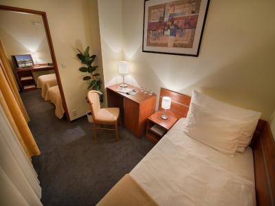 رزیدنک امّی