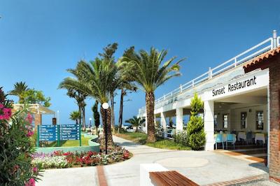 افسیا هالیدی بیچ کلاب