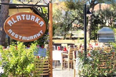 افسیا هالیدی بیچ کلاب