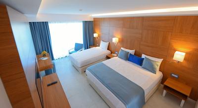 اينفينيتی بای يلکن آکواپارک اند ريزورت کوشي آداسی