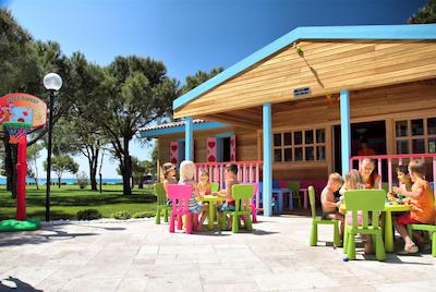 باتیهان بیچ ریزورت اند اسپا