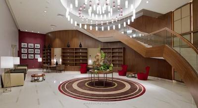 هیلتون باتومی