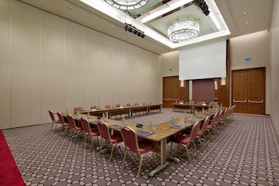 هیلتون باتومی