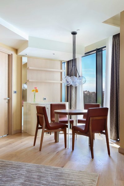 هیلتون باتومی