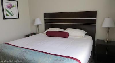 سوپر 8 ساسکاتون وست