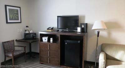 سوپر 8 ساسکاتون وست