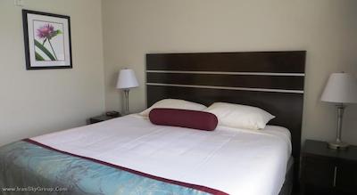 سوپر 8 ساسکاتون وست