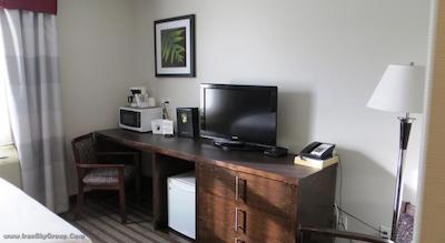 سوپر 8 ساسکاتون وست