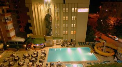 کلئوپاترا بیچ هتل