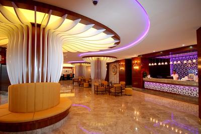 گرند زمان بیچ هتل