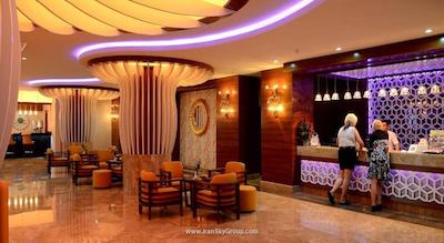 گرند زمان بیچ هتل