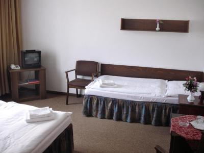 عااد هتل جاسمین