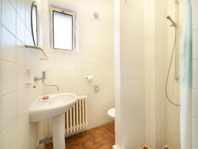 عااد هتل جاسمین