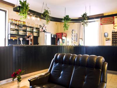 عااد هتل جاسمین