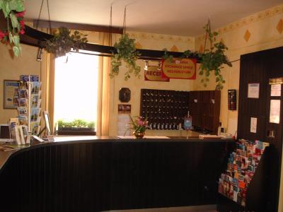 عااد هتل جاسمین