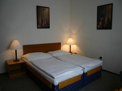 عااد هتل جاسمین