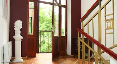 کینگ چارلز بوتیک رزیدنس