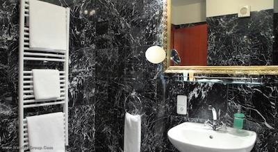 کینگ چارلز بوتیک رزیدنس