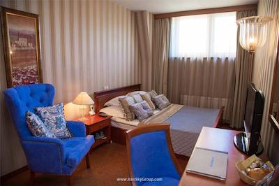 گلدن گاردن بوتیک هتل