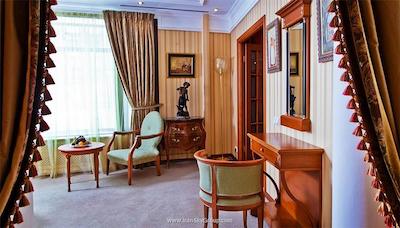 گلدن گاردن بوتیک هتل