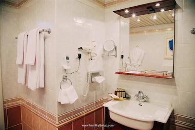 گلدن گاردن بوتیک هتل