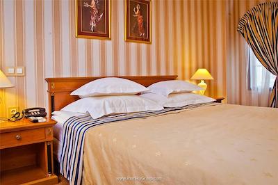 گلدن گاردن بوتیک هتل