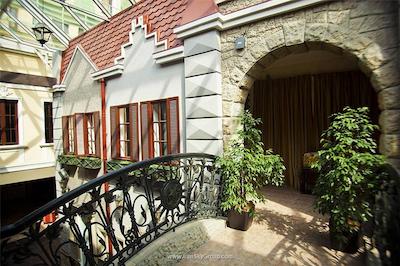 گلدن گاردن بوتیک هتل