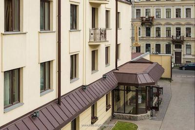 کارامازو هتل