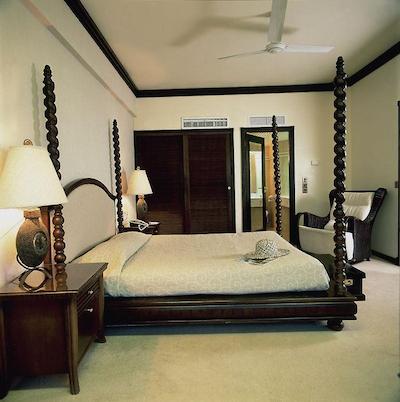 گلدن بی بیچ