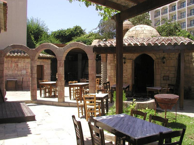 گلدن بی بیچ