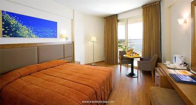 گلدن بی بیچ