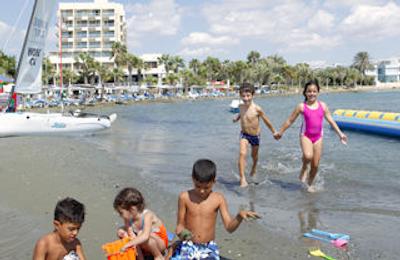 گلدن بی بیچ