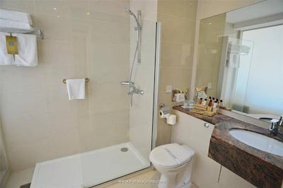 گلدن بی بیچ