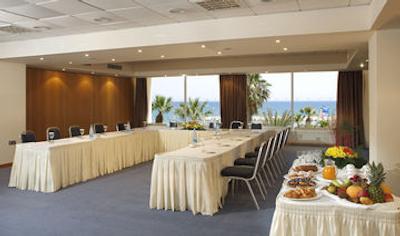 گلدن بی بیچ