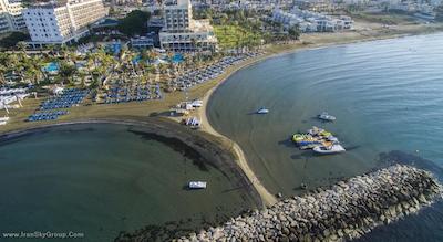 گلدن بی بیچ