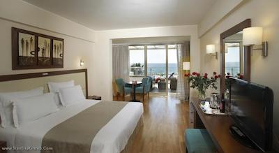 گلدن بی بیچ