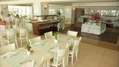 گلدن بی بیچ