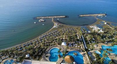 گلدن بی بیچ