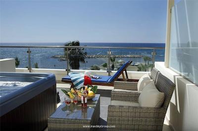 گلدن بی بیچ