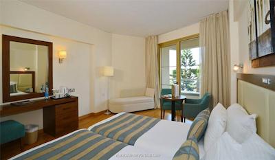 گلدن بی بیچ