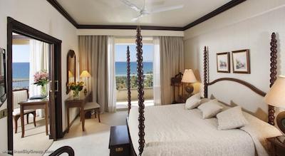 گلدن بی بیچ