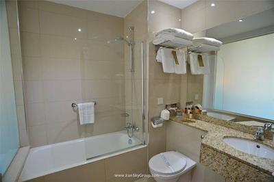 گلدن بی بیچ