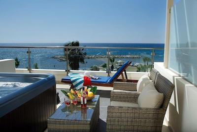 گلدن بی بیچ