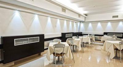 ایبیس ستیلس میلانو سنترو