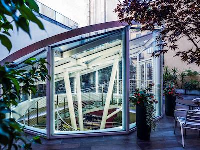 ایبیس ستیلس میلانو سنترو