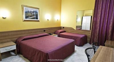 ایبیس ستیلس میلانو سنترو