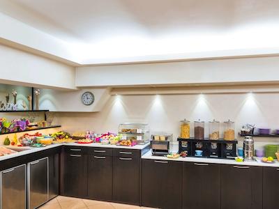 ایبیس ستیلس میلانو سنترو