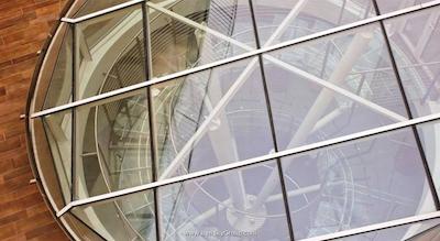 ایبیس ستیلس میلانو سنترو